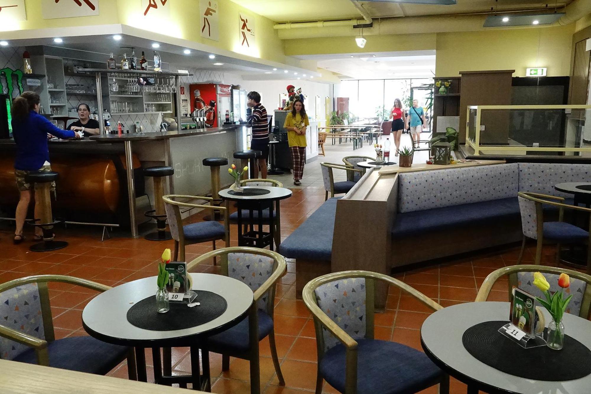 Camping Sportzentrum Zeltweg - A Silent Alternative ภายนอก รูปภาพ